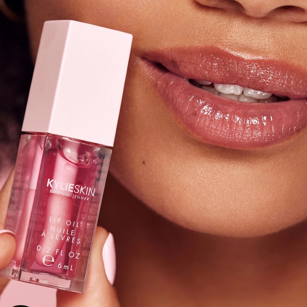 🚩SOLD 🚩Kylie Skin Lip Oil - NWT UNOPENED
